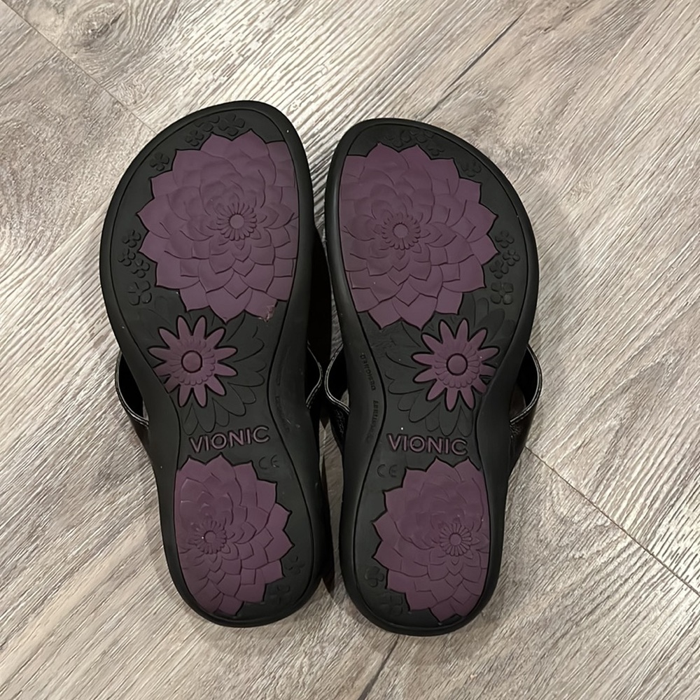 Vionic Flip Flops - image 2